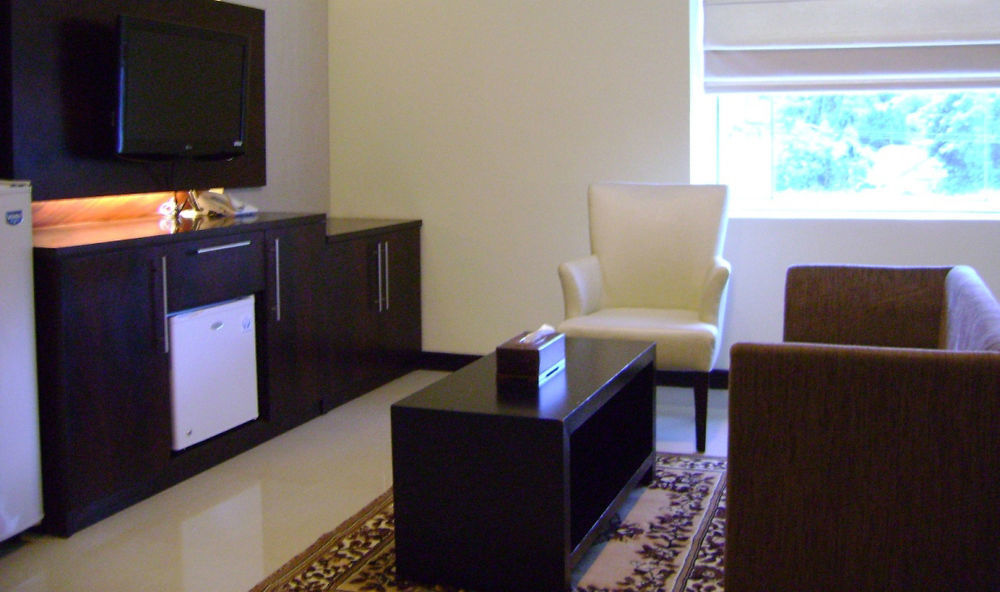Royal Mamberamo Hotel Sorong Extérieur photo