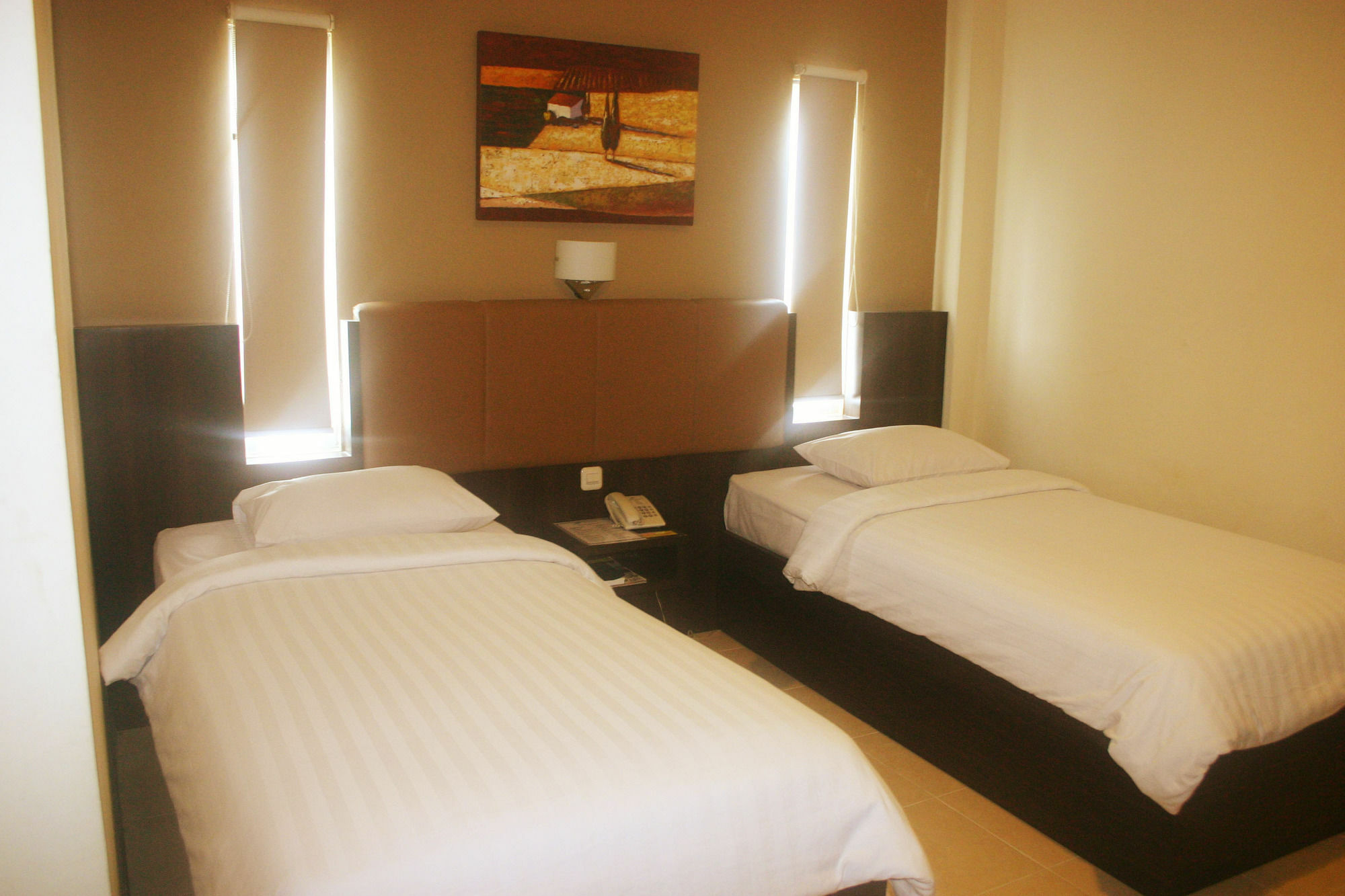 Royal Mamberamo Hotel Sorong Extérieur photo