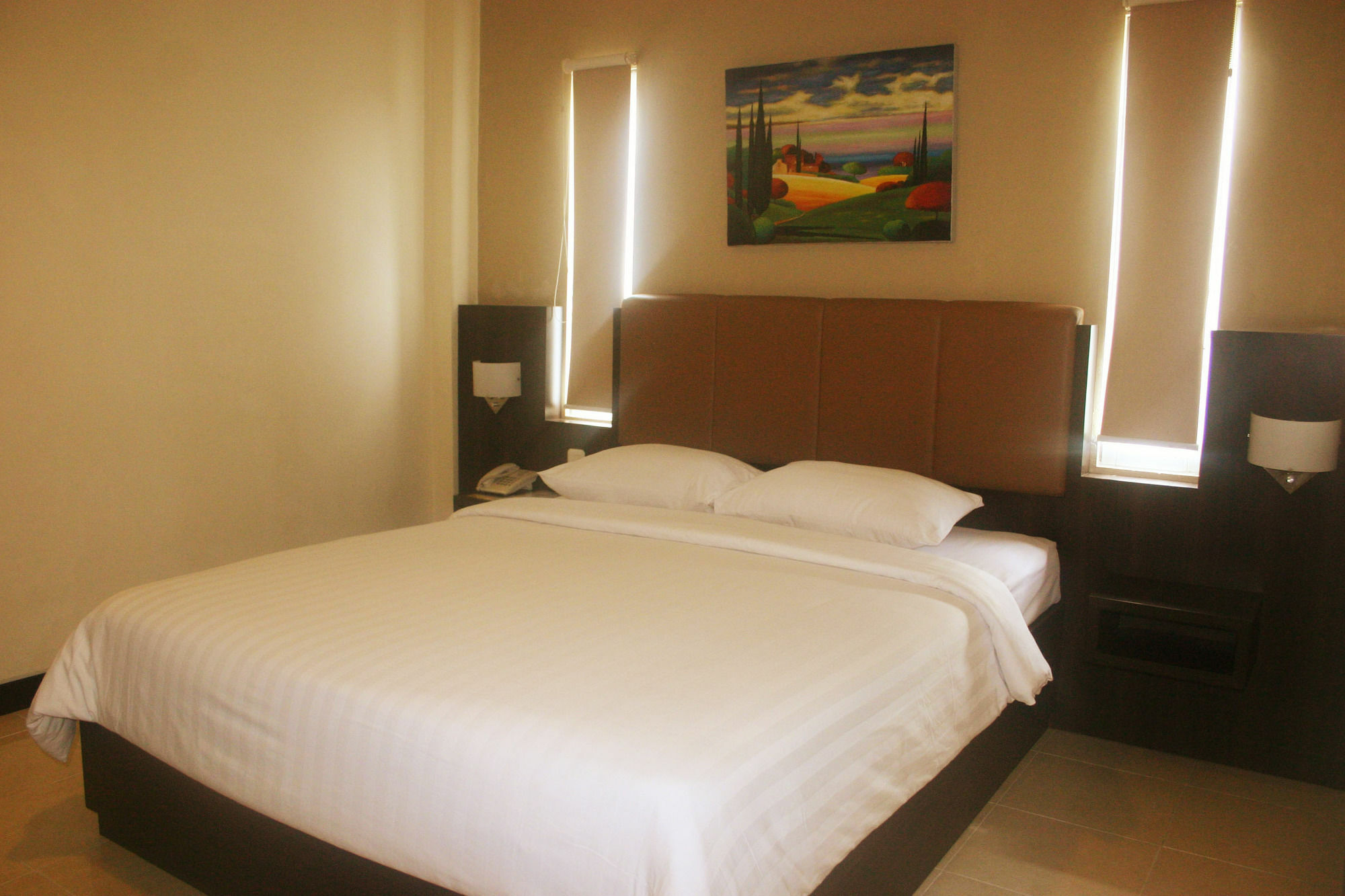 Royal Mamberamo Hotel Sorong Extérieur photo